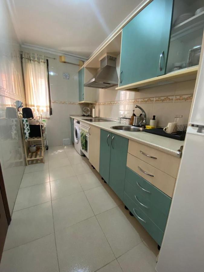 Apartamento Familiar En Barrio Reina Victoria Huelva Exterior foto
